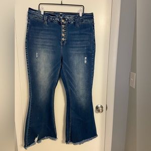 Size 18 Kancan flare